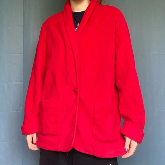 Adorable Retro Joanna Red Medium Petite Soft Fleece Button Jacket With Pockets - Picture 6 of 10